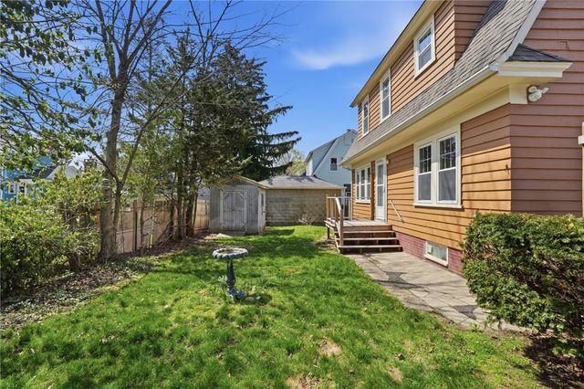 25 Talbot Manor, Cranston, RI 02905