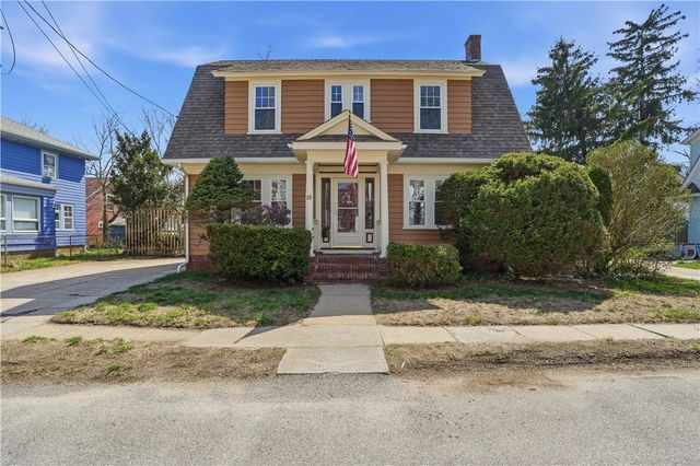 25 Talbot Manor, Cranston, RI 02905