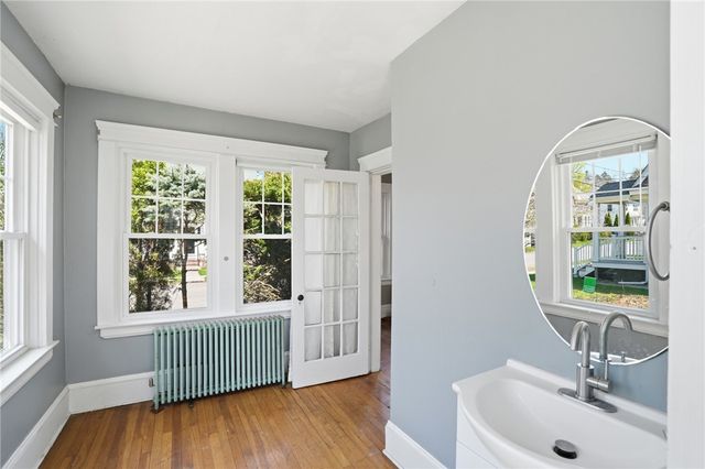 25 Talbot Manor, Cranston, RI 02905