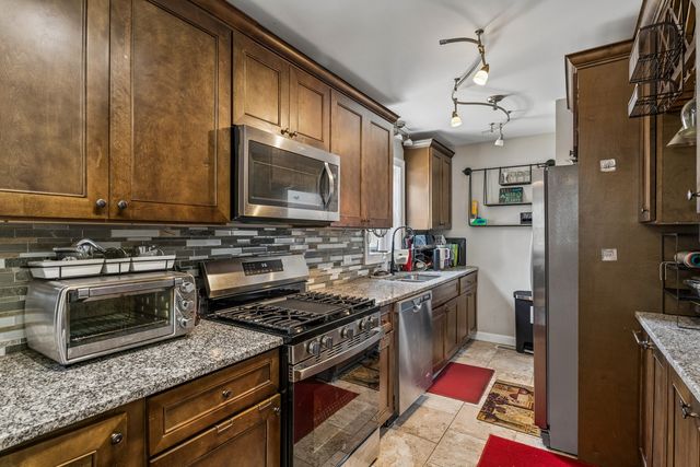 10029 S Indiana Avenue, Chicago, IL 60628