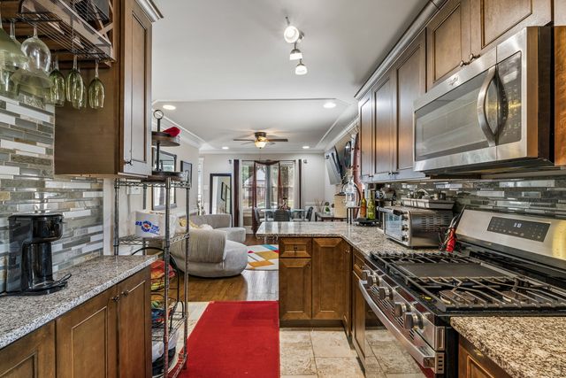 10029 S Indiana Avenue, Chicago, IL 60628