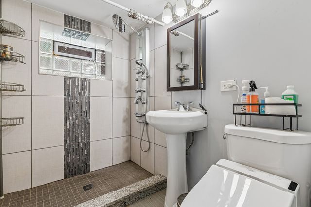 10029 S Indiana Avenue, Chicago, IL 60628
