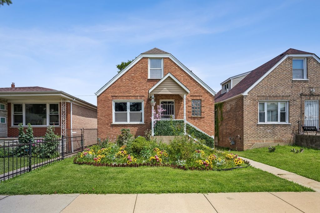10029 S Indiana Avenue, Chicago, IL 60628