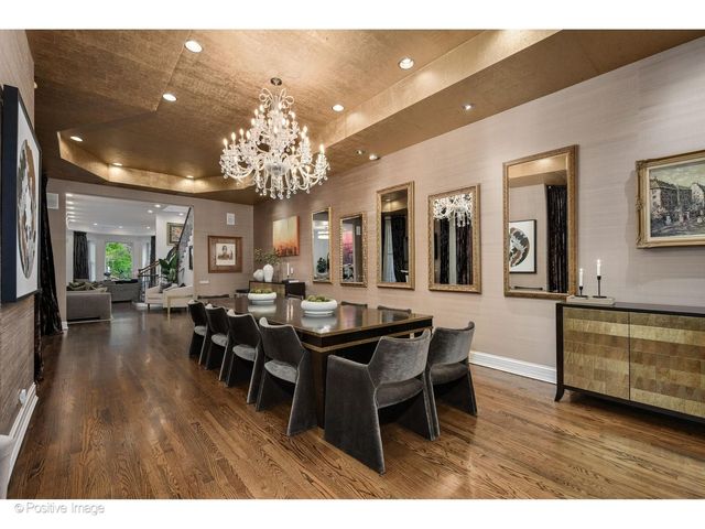 32 E BELLEVUE Place, Chicago, IL 60611