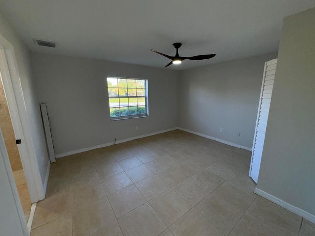 618 NE 1st Street A, Boynton Beach, FL 33435