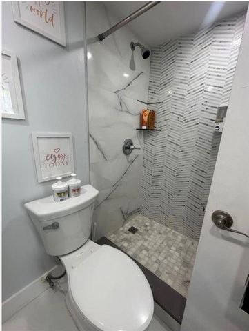 2350 NE 135th Street 203, North Miami, FL 33181