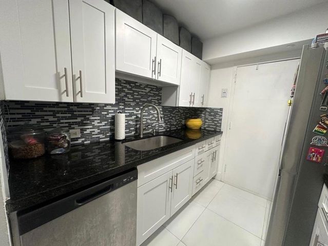 2350 NE 135th Street 203, North Miami, FL 33181