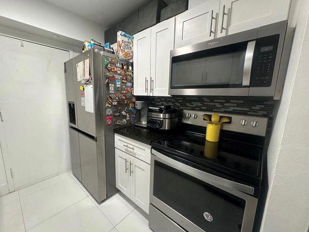 2350 NE 135th Street 203, North Miami, FL 33181