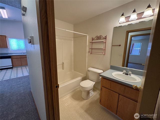 7701 NE 21st Street, Vancouver, WA 98664