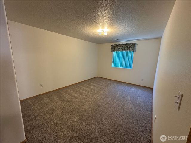 7701 NE 21st Street, Vancouver, WA 98664