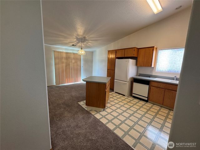7701 NE 21st Street, Vancouver, WA 98664