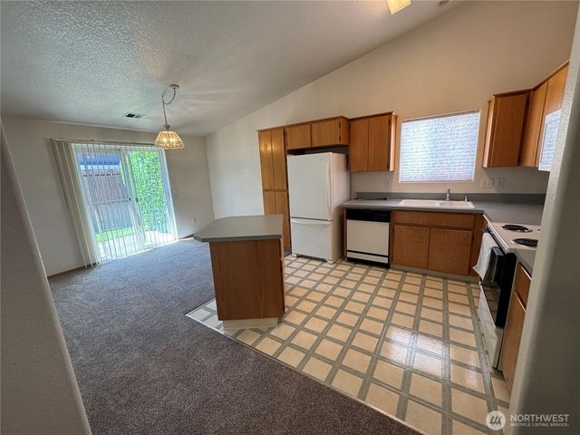 7701 NE 21st Street, Vancouver, WA 98664