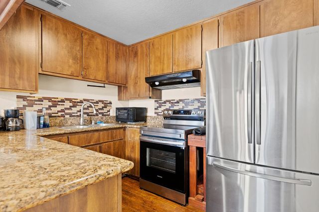 3006 53rd St, Sacramento, CA 95820