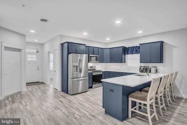 128 CARDINAL DR, Shippensburg, PA 17257