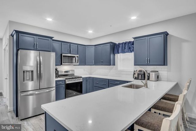128 CARDINAL DR, Shippensburg, PA 17257