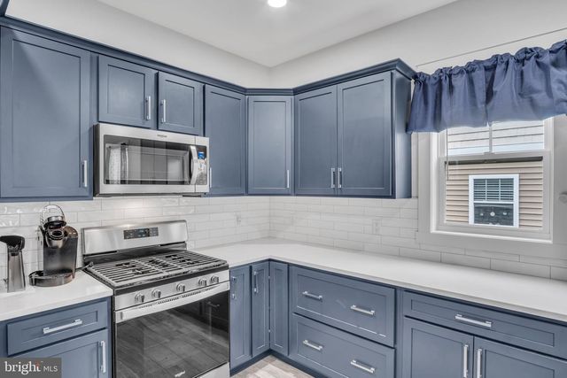 128 CARDINAL DR, Shippensburg, PA 17257