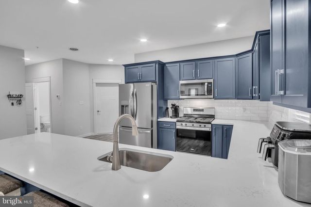 128 CARDINAL DR, Shippensburg, PA 17257