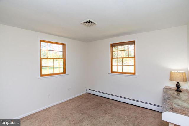 255 TABOR RD, Ottsville, PA 18942