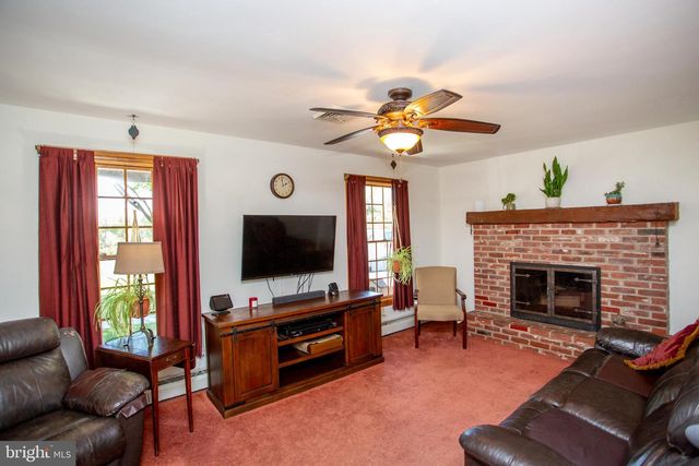 255 TABOR RD, Ottsville, PA 18942