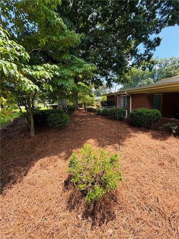 1031 Country Lane, Winston-salem, NC 27107