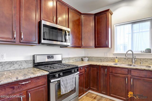 801 N Back Eddy Circle, Palmer, AK 99645