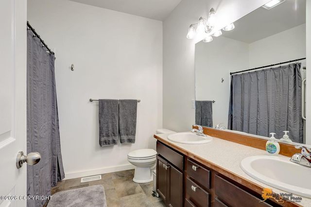 801 N Back Eddy Circle, Palmer, AK 99645
