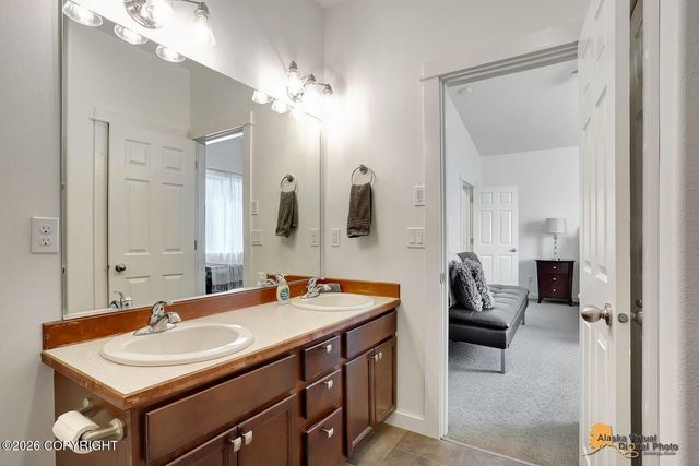 801 N Back Eddy Circle, Palmer, AK 99645
