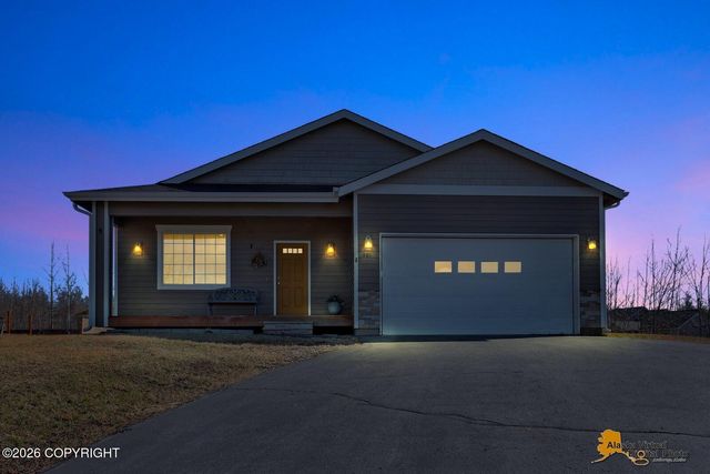801 N Back Eddy Circle, Palmer, AK 99645