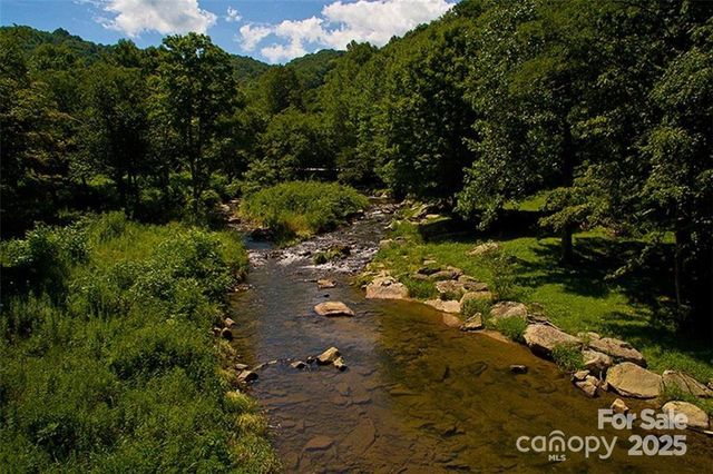 00 Eagle Park Drive 107, Banner Elk, NC 28604
