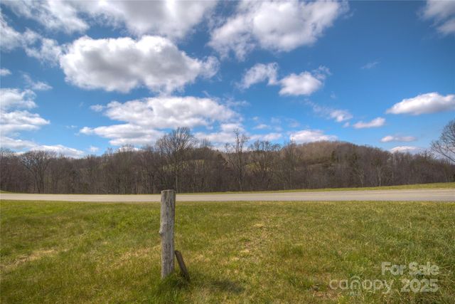 00 Eagle Park Drive 107, Banner Elk, NC 28604