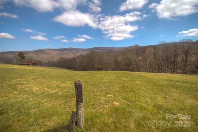00 Eagle Park Drive 107, Banner Elk, NC 28604