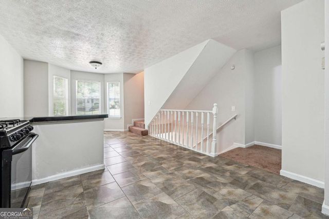 4448 Janice Drive, Snellville, GA 30039