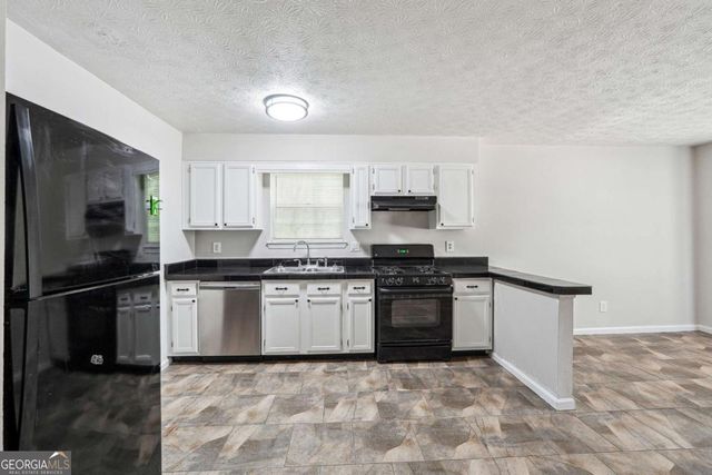 4448 Janice Drive, Snellville, GA 30039
