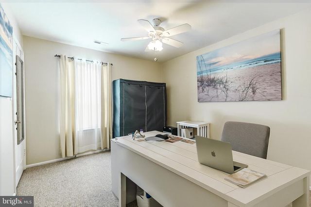 1604-B STEEPLEBUSH TER, Mount Laurel, NJ 08054