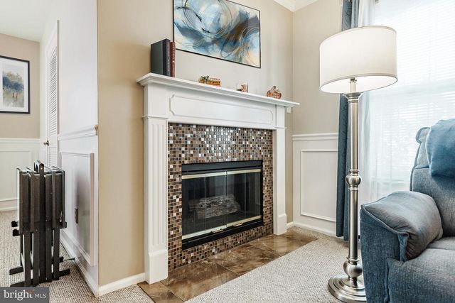 1604-B STEEPLEBUSH TER, Mount Laurel, NJ 08054