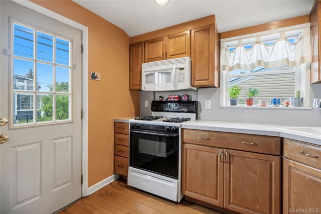 152 Lawson Avenue, East Rockaway, NY 11518