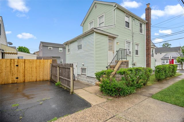152 Lawson Avenue, East Rockaway, NY 11518