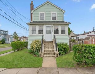152 Lawson Avenue, East Rockaway, NY 11518
