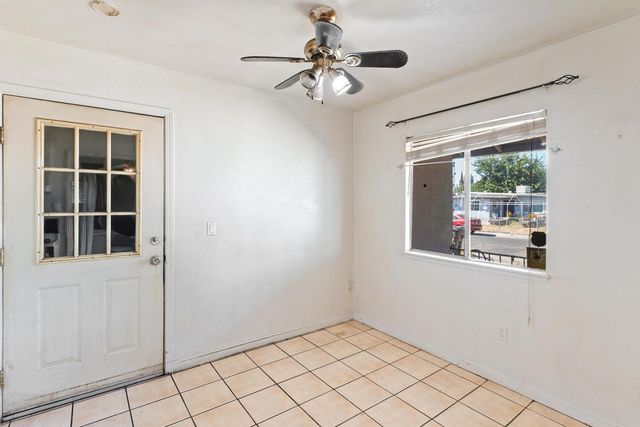 332 Kolher St, Stockton, CA 95206