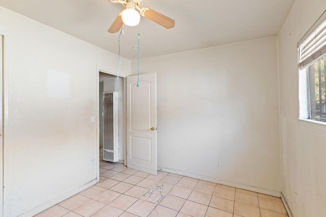 332 Kolher St, Stockton, CA 95206