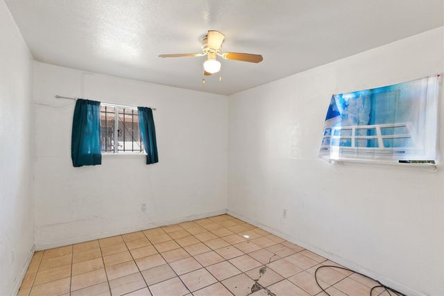 332 Kolher St, Stockton, CA 95206