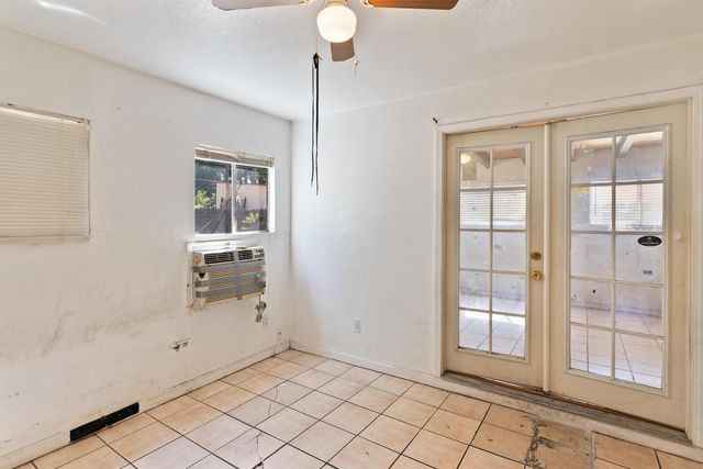 332 Kolher St, Stockton, CA 95206