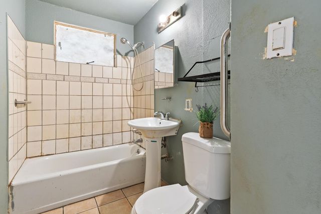 332 Kolher St, Stockton, CA 95206