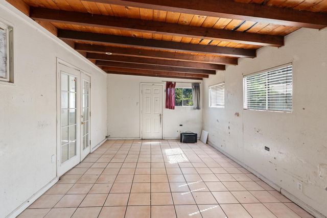 332 Kolher St, Stockton, CA 95206