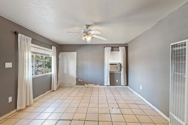 332 Kolher St, Stockton, CA 95206