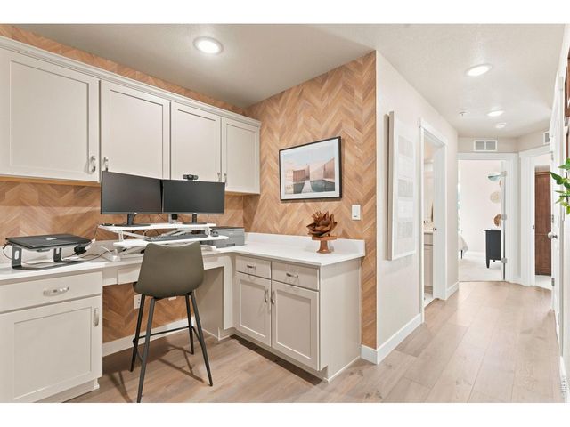 4173 N Park Dr 103, Loveland, CO 80538