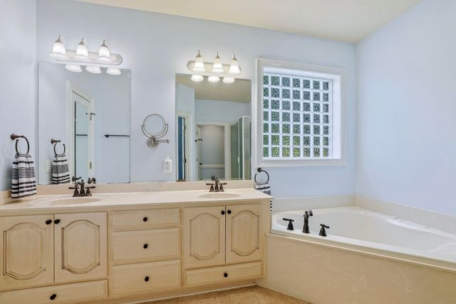 899 Shaftesbury Ln., Conway, SC 29526