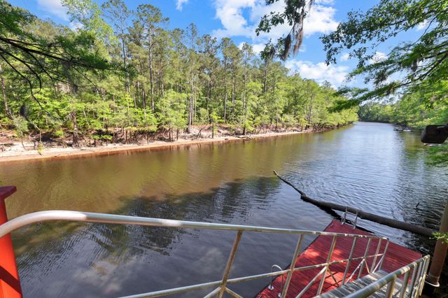 899 Shaftesbury Ln., Conway, SC 29526