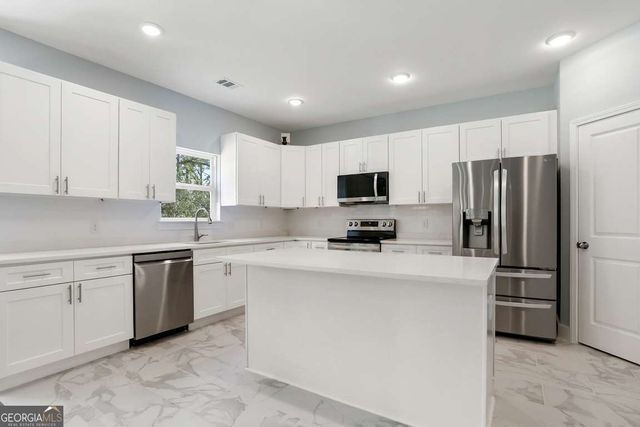 222 Skinner Avenue N, Pooler, GA 31322