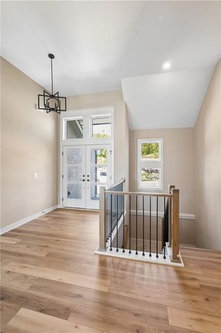 5782 NW Black Oak Court, Parkville, MO 64152